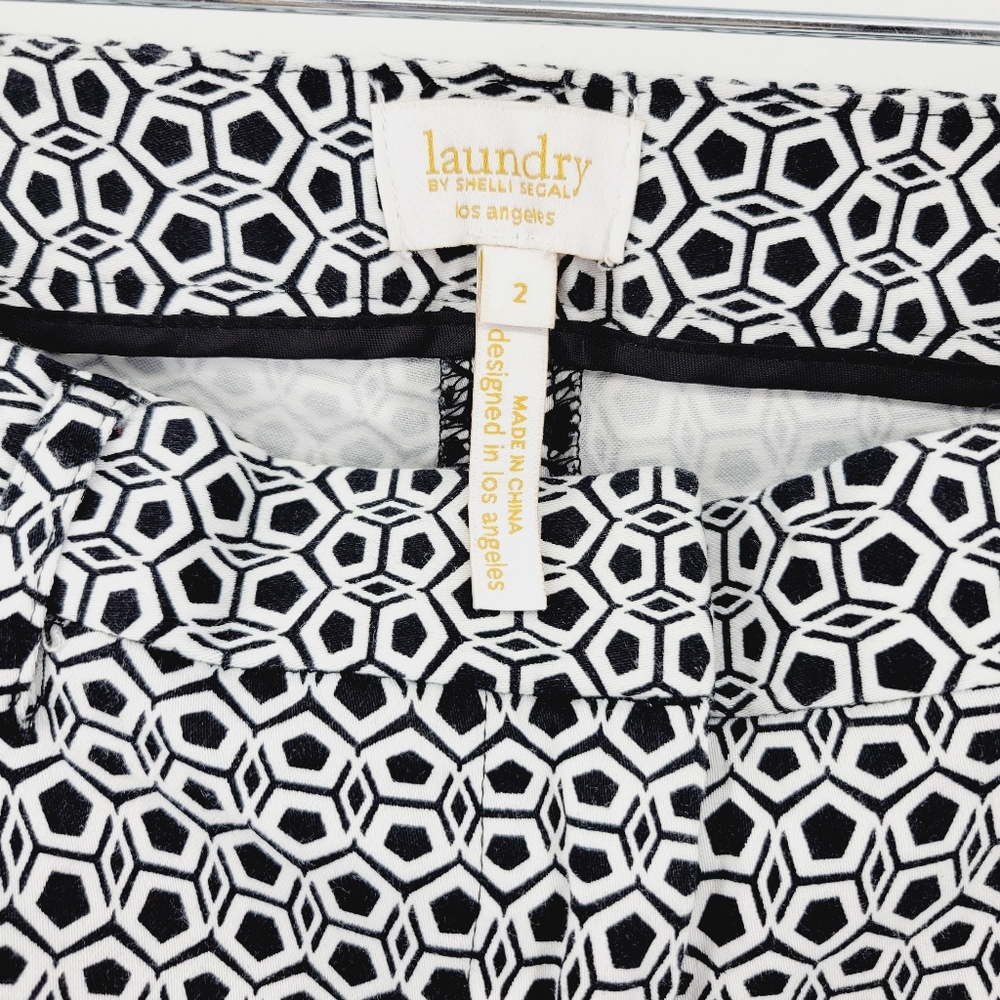Laundry by Shelli Segal Geometric Print Crop Pant - Picture 13 of 13